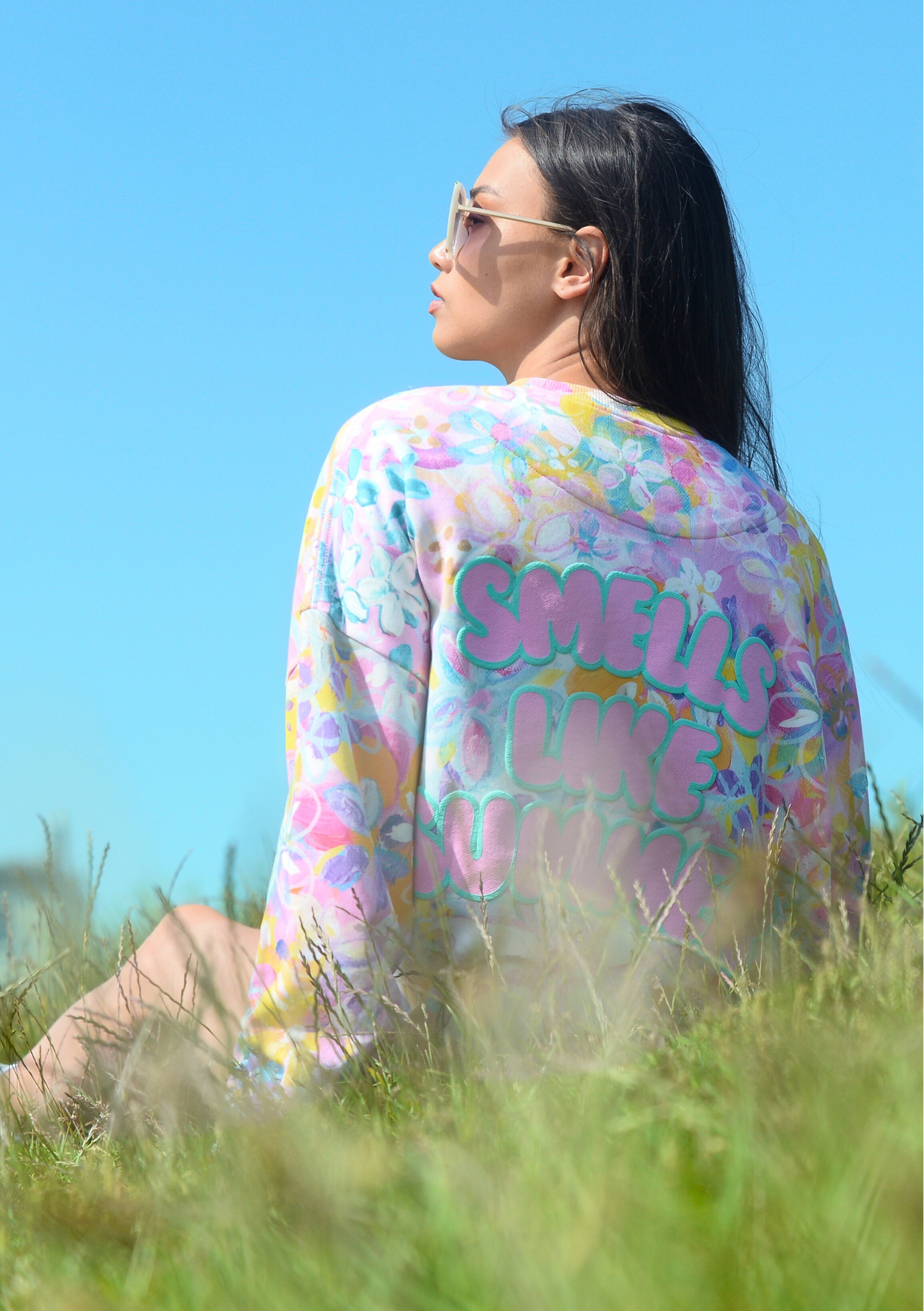 SMELLS LIKE SUMMER