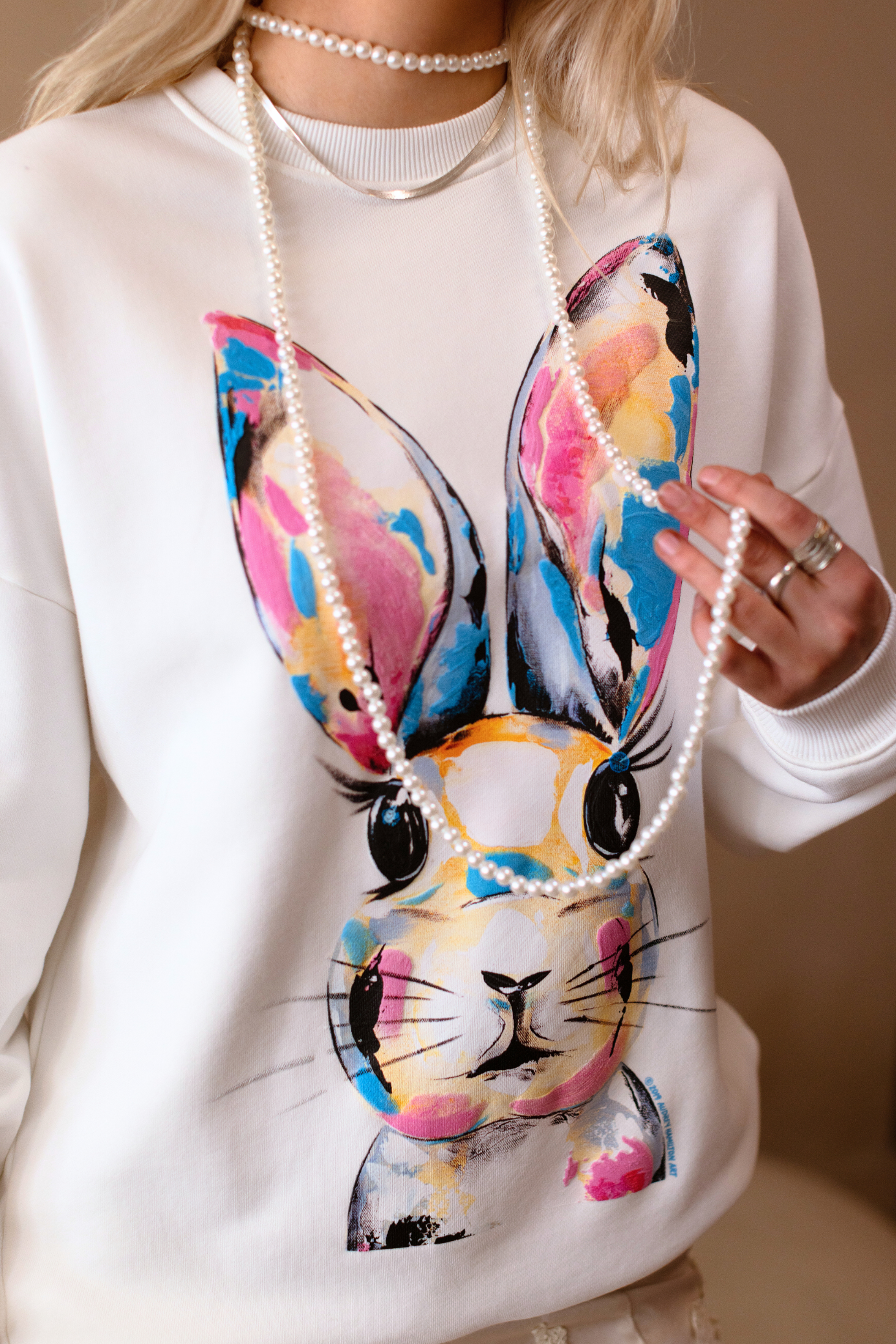 RAINBOW RABBIT | Off White Edition